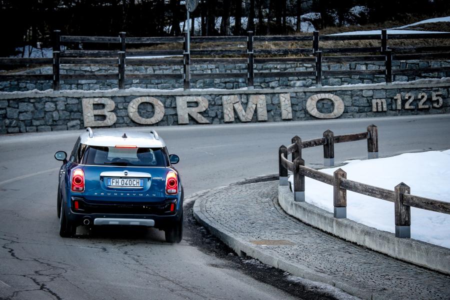  Mini Cooper D Countryman ALL4 (F60) 2017 года  (WW) (фото 19 из 20)